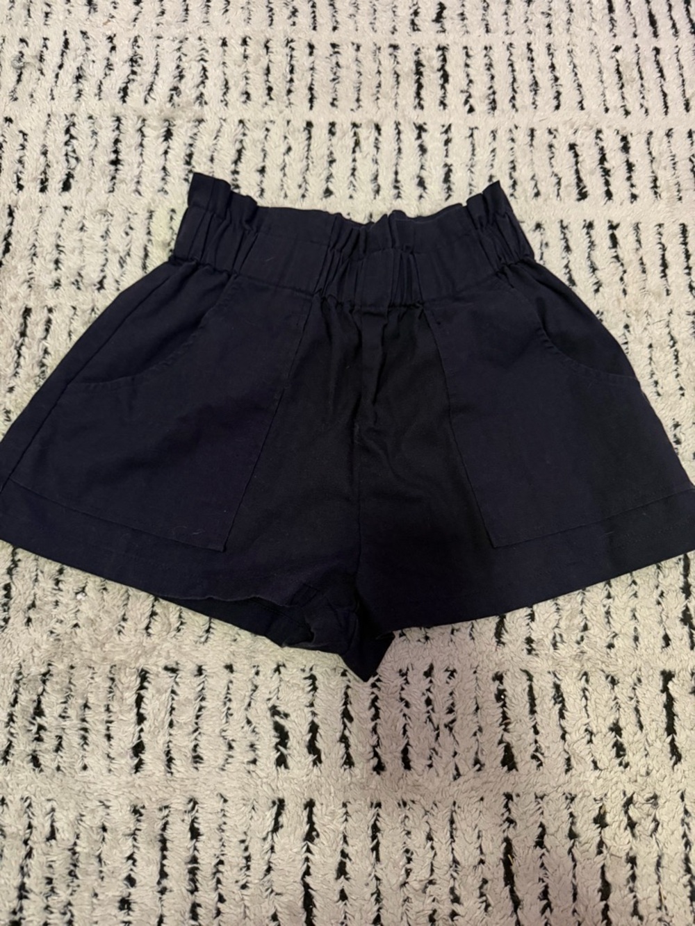 Cupshe Black High-Waist Paperbag Shorts with Front Pockets